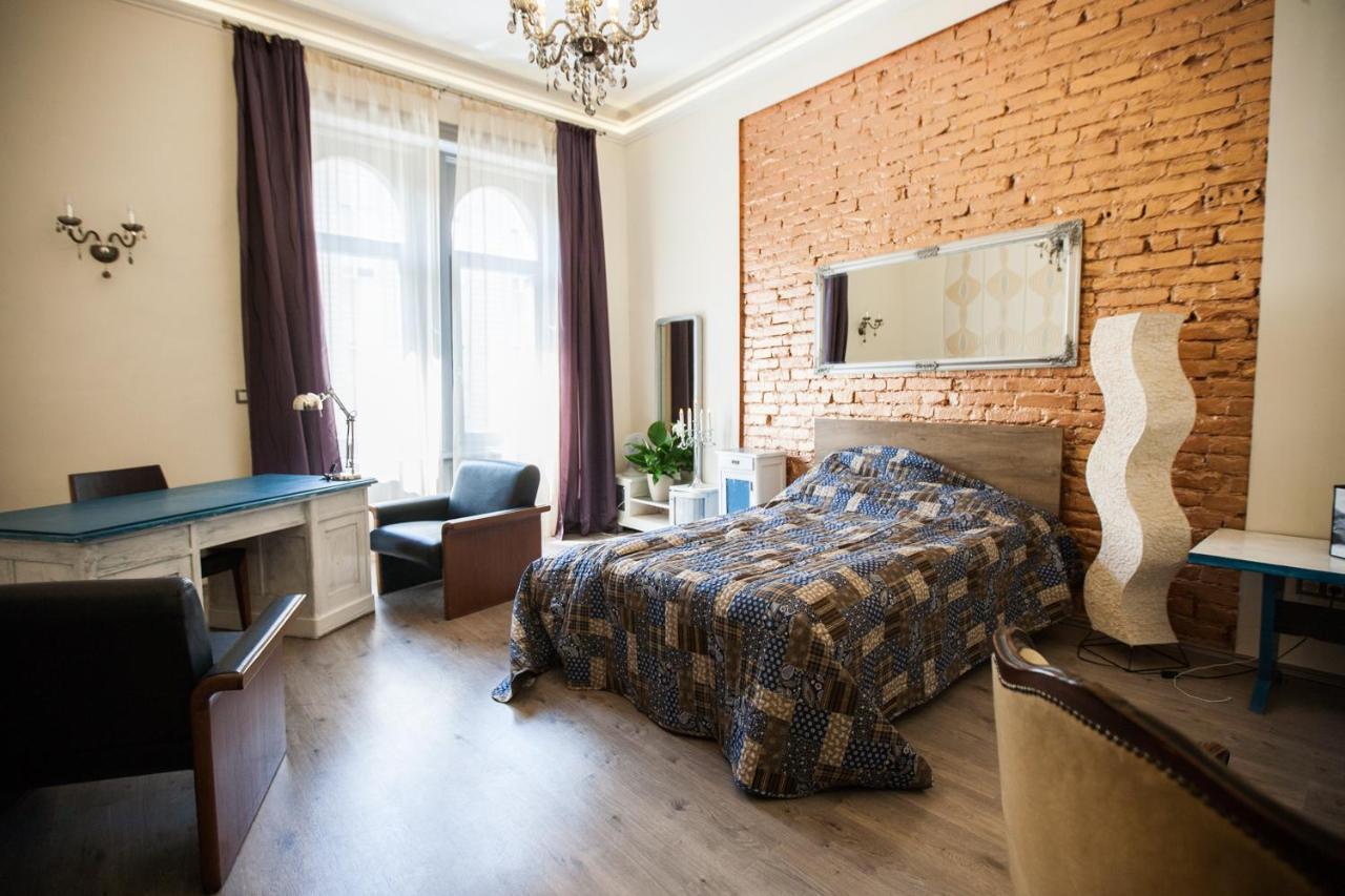 N42 By Small Home Budapest Exterior photo